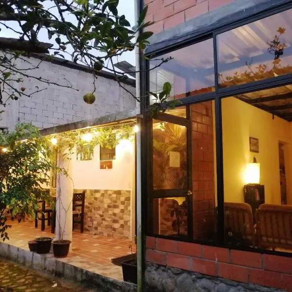 Home Capybara Stay, hotel v destinaci Mindo