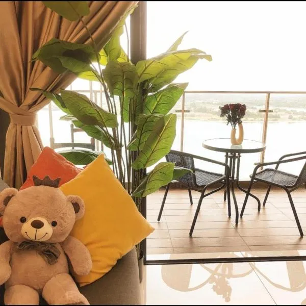 seaview beach4-13pax ksl CIQ midvalley johor bahru, hotel in Johor Bahru