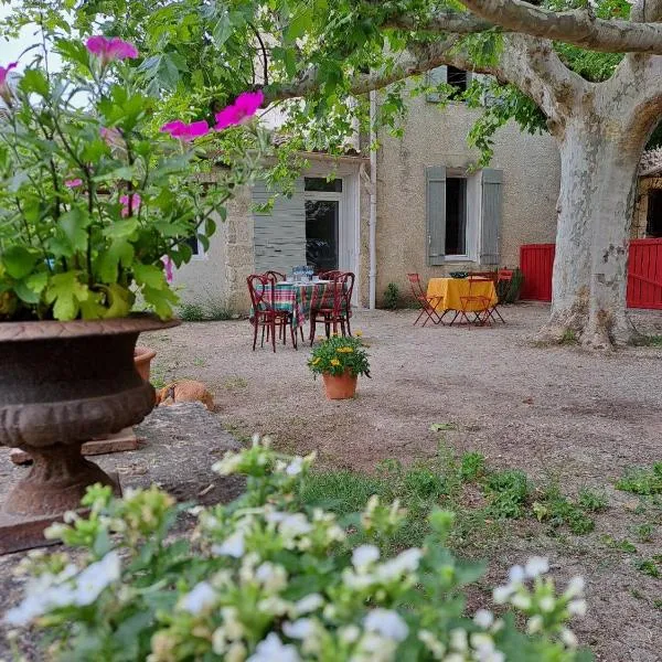 Bastide de la Couloubre – hotel w mieście Mallemort