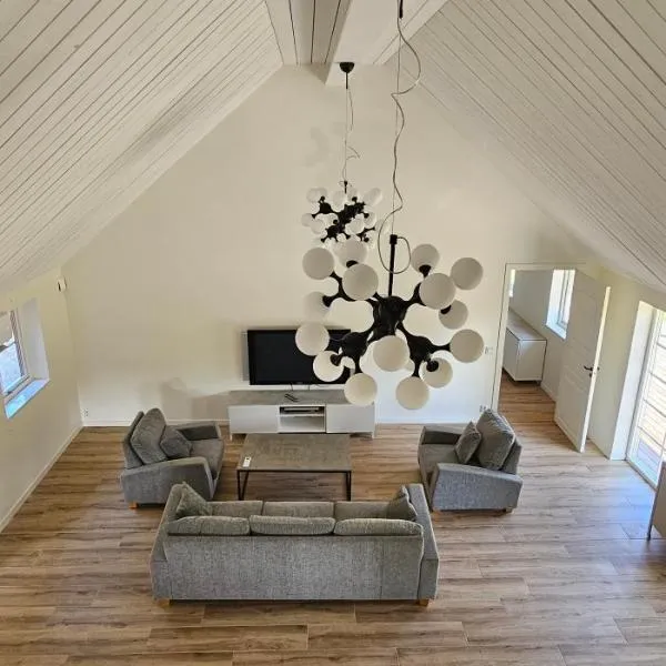 Villa i naturen med Spa, hotel v destinaci Önnestad
