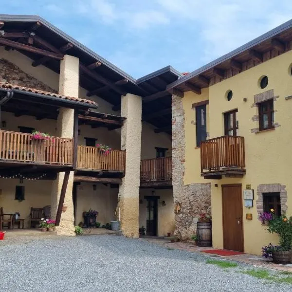 La Botalla Agriturismo, hotel v destinaci Viola