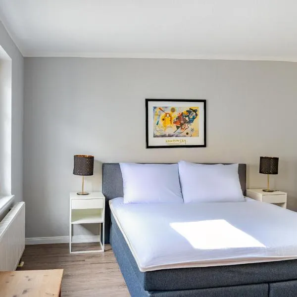 Apartmenthaus Chrischanshof, hotel in Warnemünde