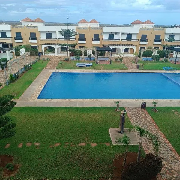 Salicorne Saidia avec piscine, hotel in Saidia 