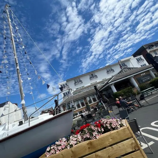 Inn On The Prom At The Fernlea Hotel, hotel v destinaci Lytham St Annes
