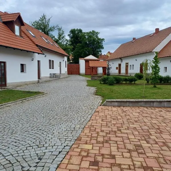 Martinův dvůr, hotel v Plzni