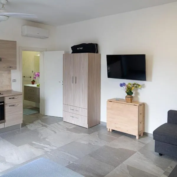 Casa Vacanza Mario 2D a 180 mt dal mare di Punta Prosciutto, hotel i Punta Prosciutto