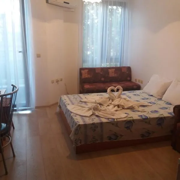 Студио Наде, hotel in Tsarevo