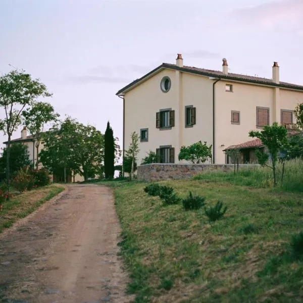 Tenuta La Castelluzza, hotel v destinaci Tuscania