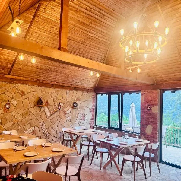 Check Inn Merisi Spa and Resort, hotel in Gundauri