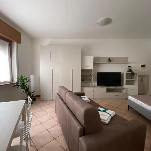 Foliage House by Quokka 360 - Rho Fiera in 15 minutes, hotel in Senago