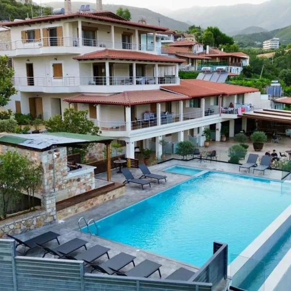 Royal 1967, hotel in Himare
