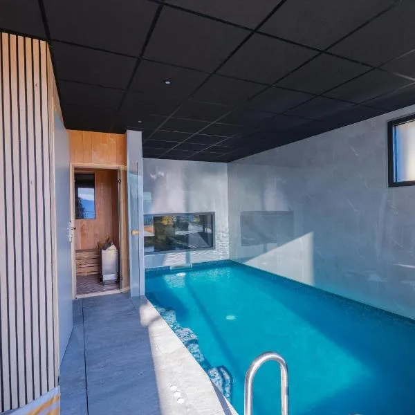 Villa & Spa Kyo-Alpes, piscine intérieures privées-Belledonne, hótel í La Combe-de-Lancey