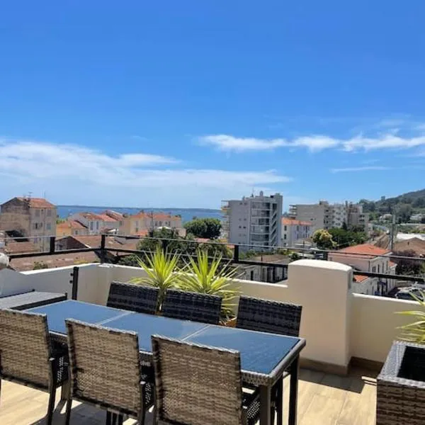 ROOFTOP vue mer, hotel in Vallauris
