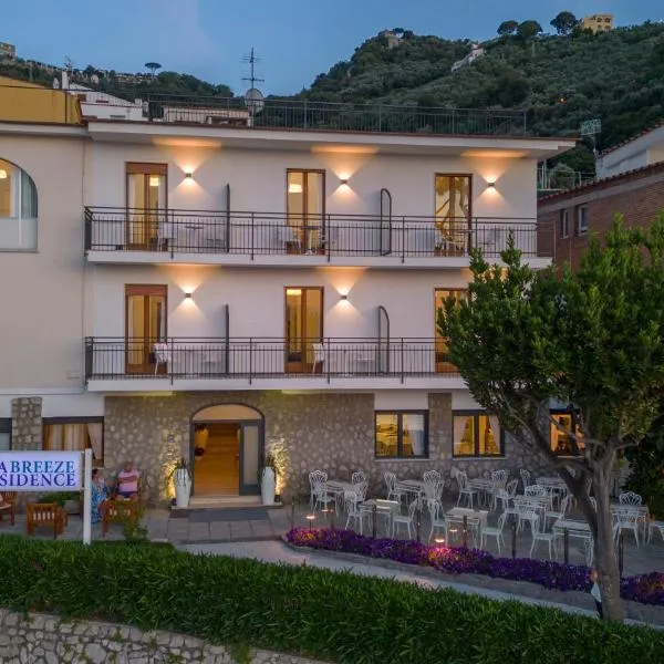 Sea Breeze Residence, hotel in Massa Lubrense