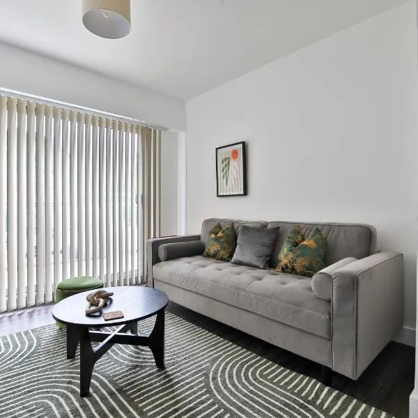 Centrally Located 2Bed Flat With Balcony & Parking, hotel in Cardiff