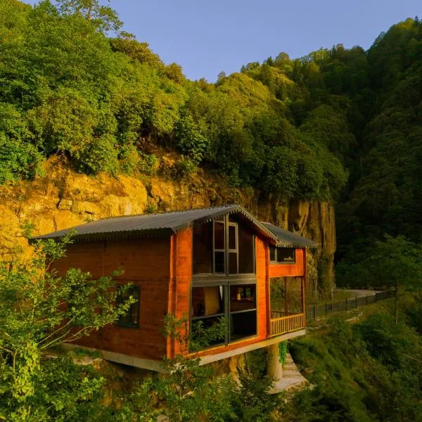 Depani Doğa Evleri, hotel Rizében