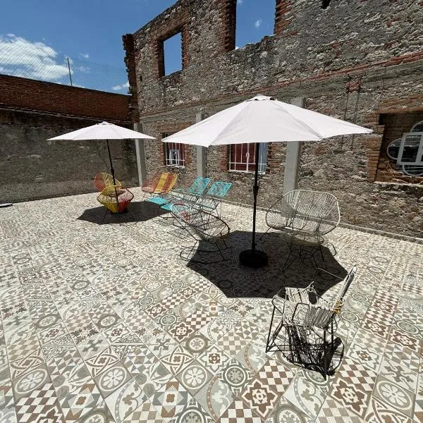 Hostal Casa De Arcos, ξενοδοχείο στην Πουέμπλα