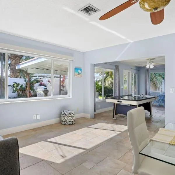 Beach Retreat Downtown Hot Tub, hotel in Delray Beach
