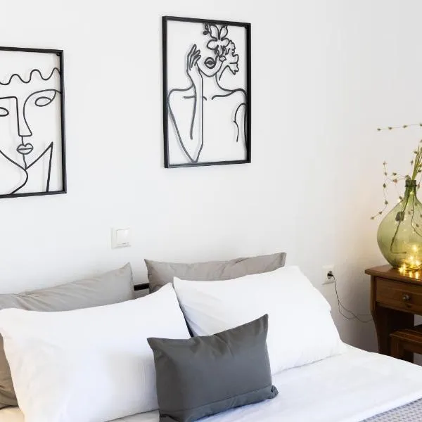 Wood & Grey Apartment, hotel v destinaci Skopelos Town