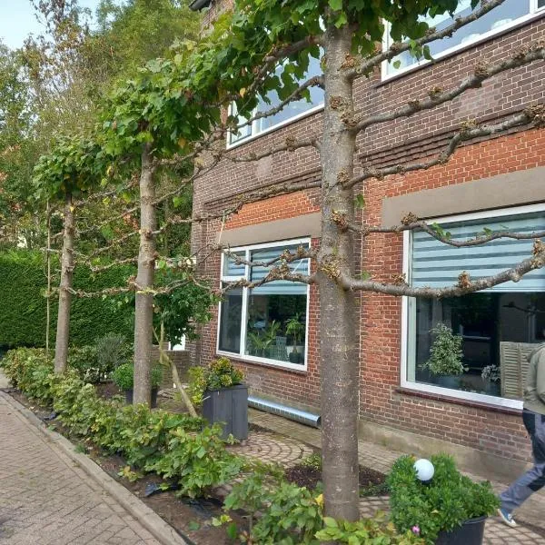 Klooster Achthuizen, hotel in Achthuizen
