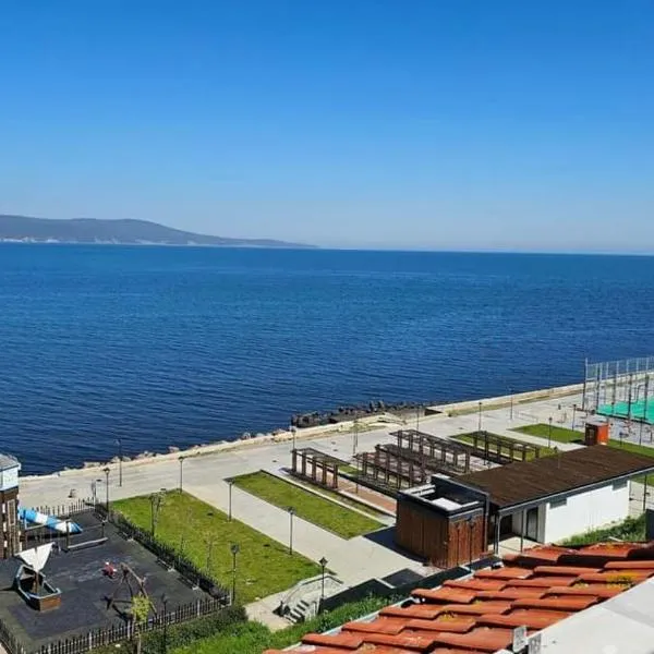 Хоризонт, hotel in Nesebar