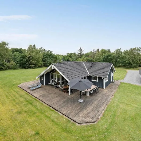 3 Bedroom Cozy Home In Højslev, hotel v destinaci Højslev