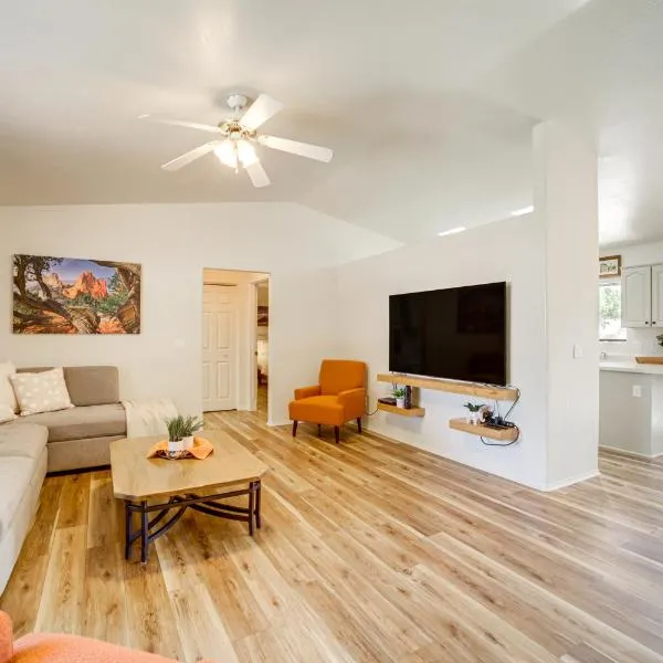 3 Mi to Old Town Cottonwood Quiet Home with Patio, hotel en Cottonwood