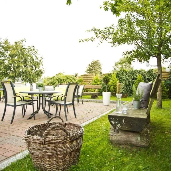 Bergers-Landgasthof, hotel v destinaci Enge-Sande