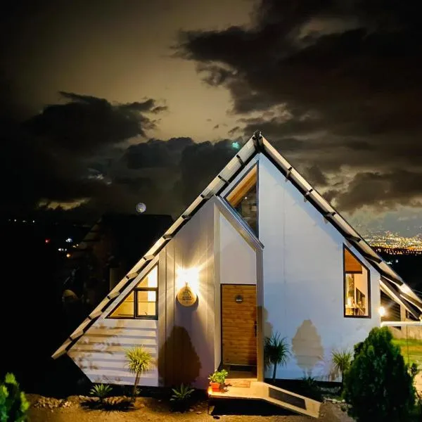 Cabañas de Montaña Magia del Poás, hotel v destinaci Poás