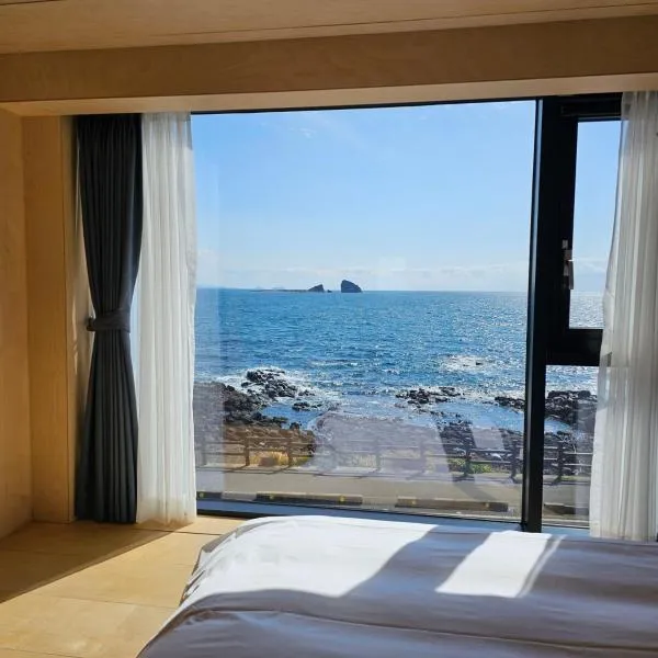 Hygge Hotel, hotel di Seogwipo