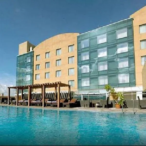 Royal Orchid Central, Pune, hotel a Vagholi