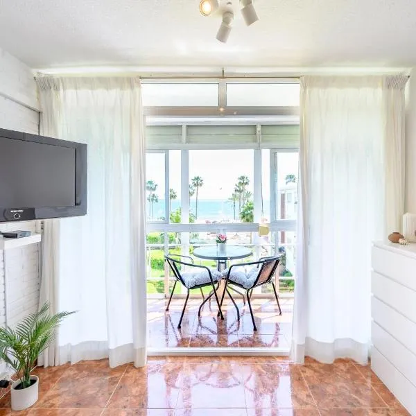Sea View Apartment – hotel w mieście Benalmadena Costa