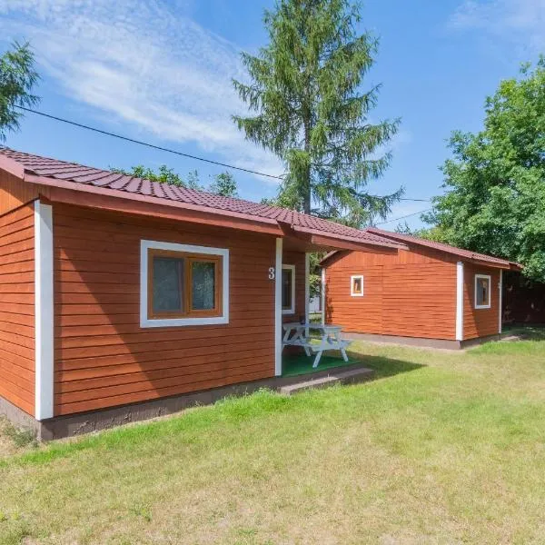 Domki Pod Złotym Dębem, hotel in Kąty Rybackie