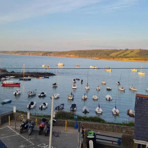 No.1 Sail House, hotel in New Quay