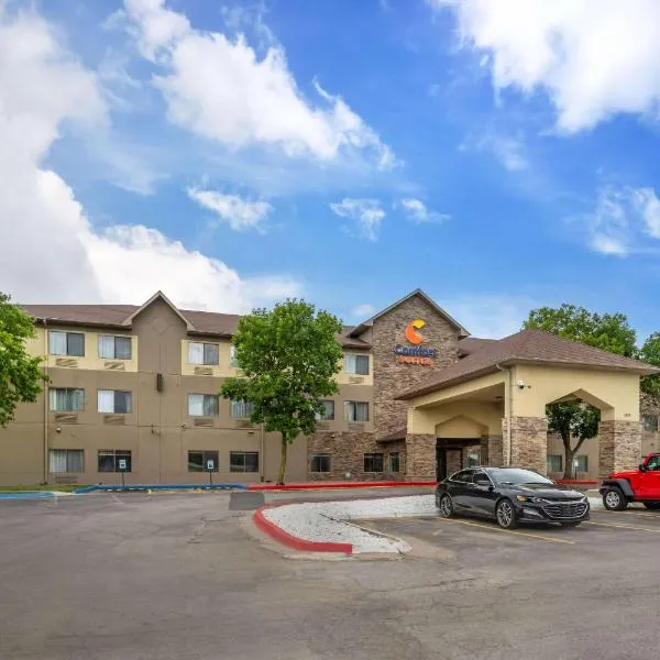 Comfort Suites Omaha East-Council Bluffs, hotel v destinaci Council Bluffs