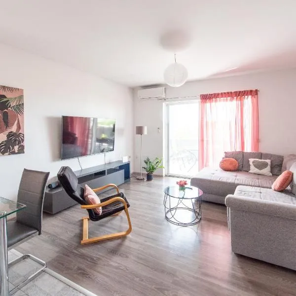 Apartman Ana – hotel w mieście Kaštela