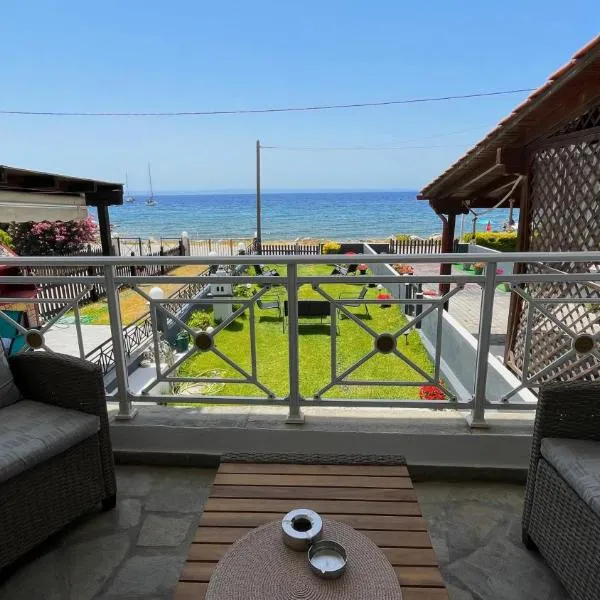 By the Sea Luxury Apartment, hotel in Nikiti