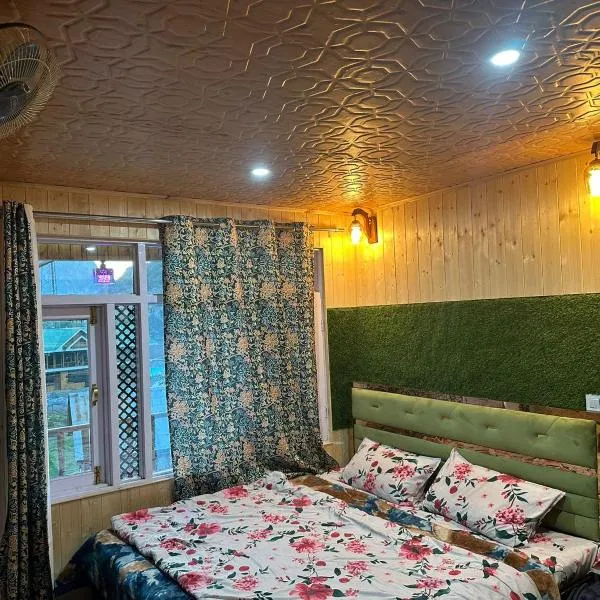 D’SHIEKHS RESORT GUREZ, hôtel à Kanzalwan