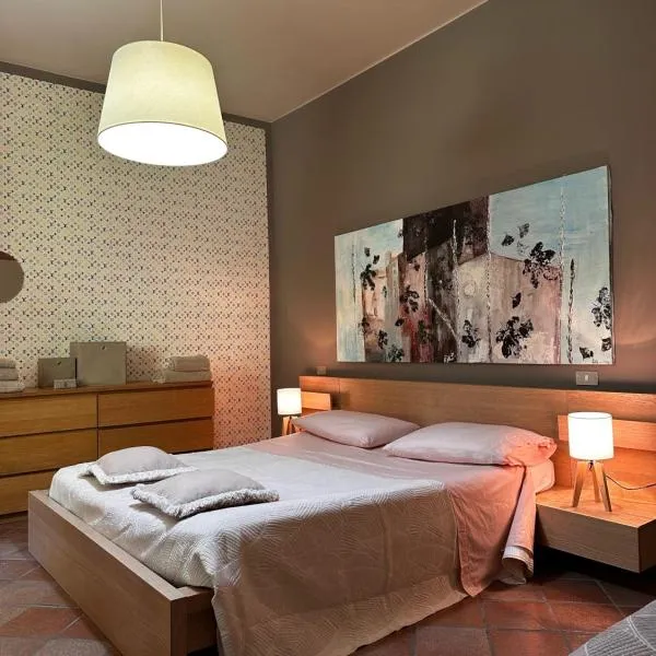 Casa Vacanza Indipendente Cascina Cremasca with pool, hotel v destinaci Crema