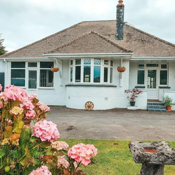 Hillcrest Coastal Retreat close to Sandy Cove, hotel in Ilfracombe