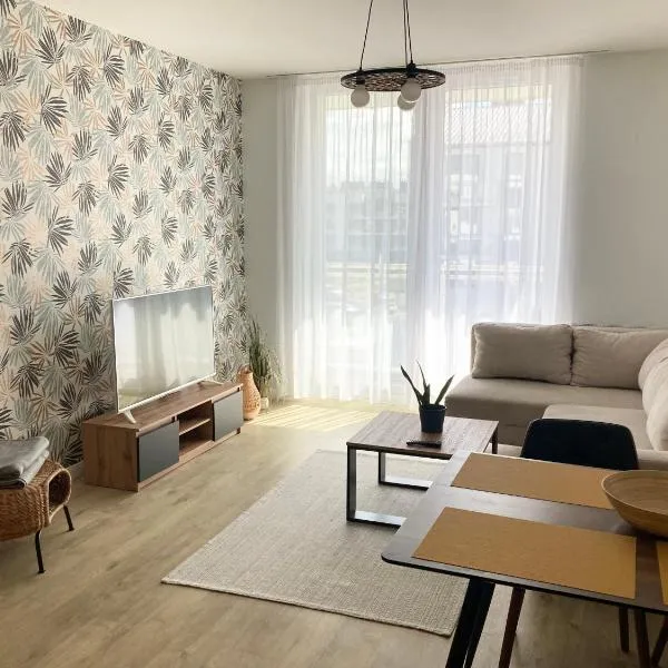 Nowoczesne mieszkanie Yellow, hotel u gradu Pogórze