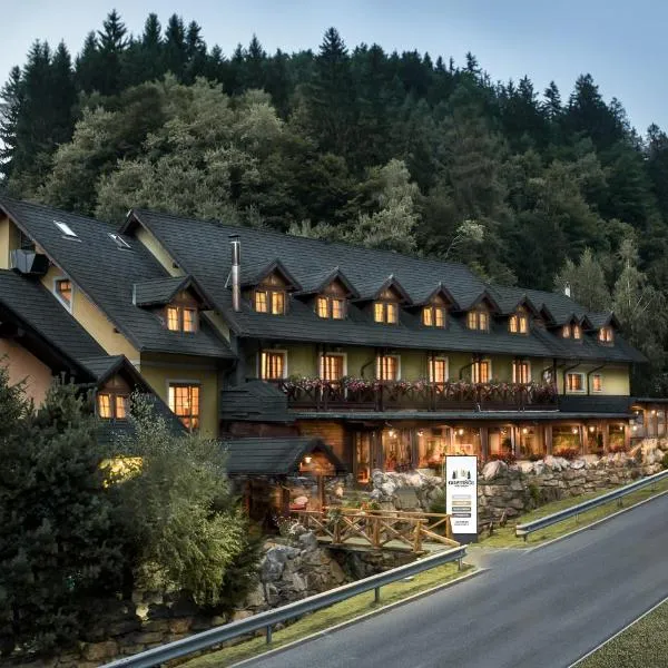 Hotel in restavracija Pod Roglo, hotel in Zreče