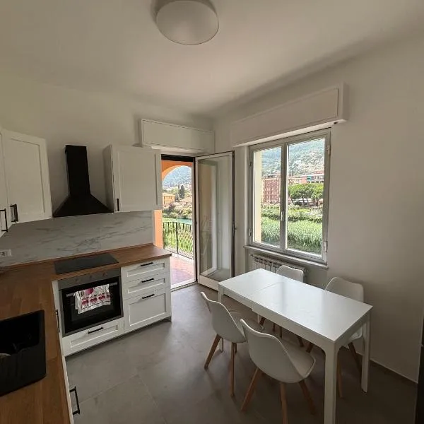 Appartamento Delfino, hotel di Marina dʼAndora