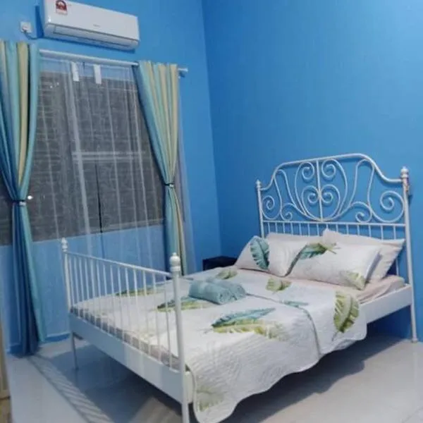 Bota TheDaun Homestay Taman Indera, hotel in Kampung Bota Kiri
