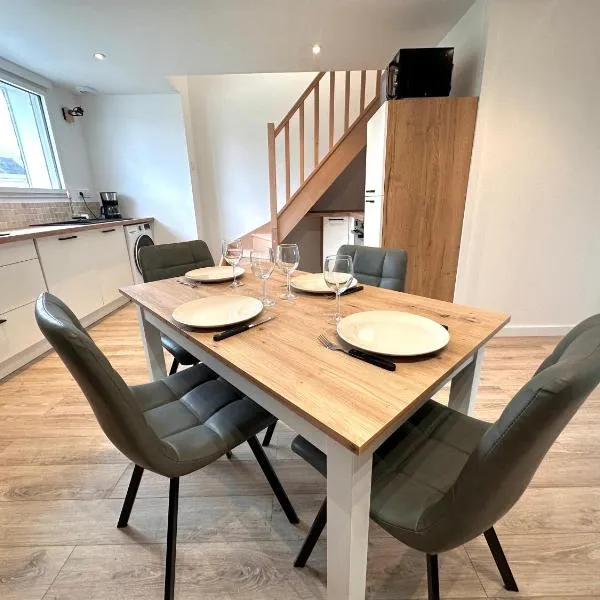 Bel appartement vue mer ETEL，位于埃泰勒的酒店