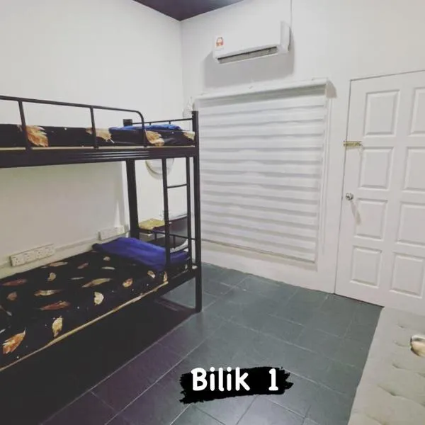 Triangle Cottage Jerteh Besut, hotel di Jertih