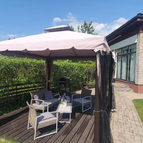 Viesu māja Livi, hotell i Carnikava