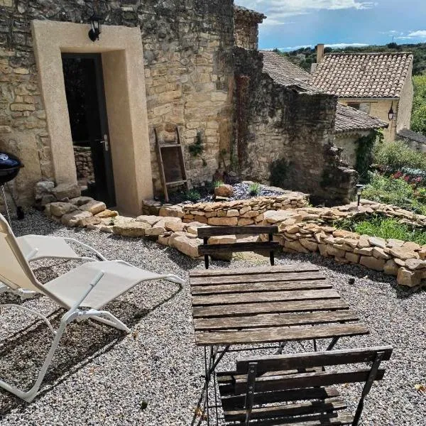 La Tanière, hotel in Lagarde-Paréol