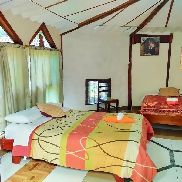 Alojamiento Sumak Kawsay, hotel v destinaci Puerto Ayora