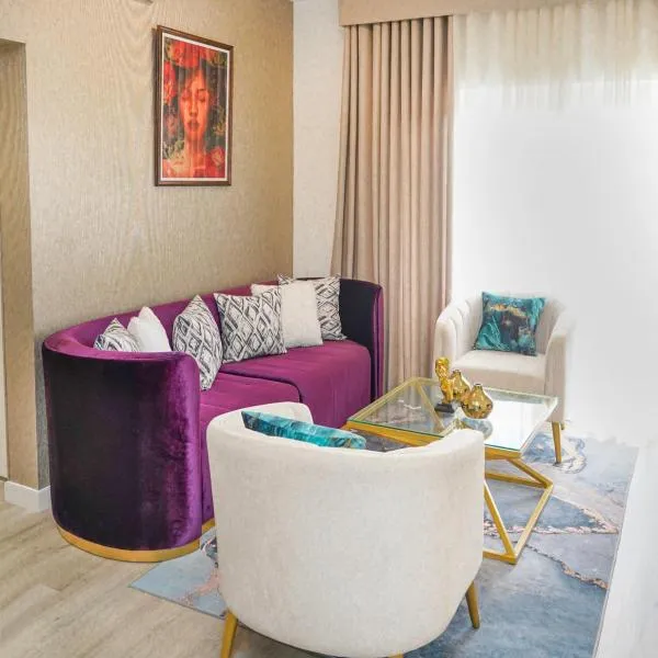 Fairway Velvet Vista 3 Bedroom Apartment with Pool and Gym, hotel v destinaci Colombo
